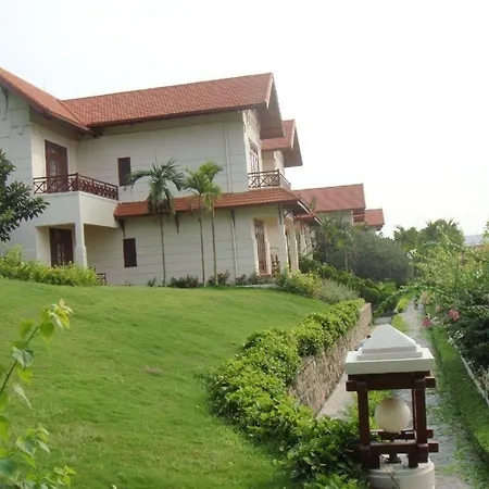 Tuan Chau Holiday Villa